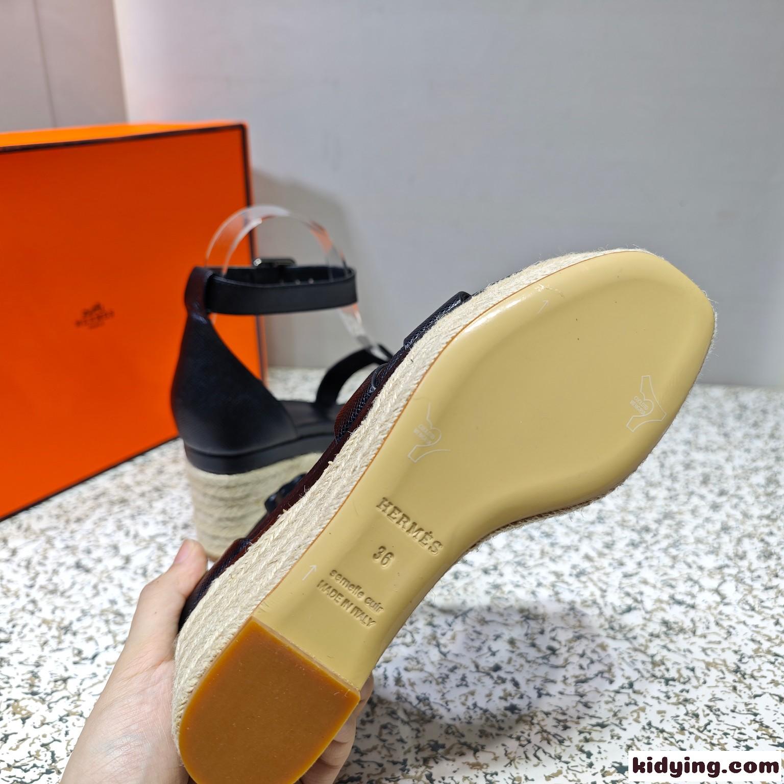 大人気 フェミニン 厚底 ウェッジヒール エルメス サンダル スーパーコピー ブラック-3