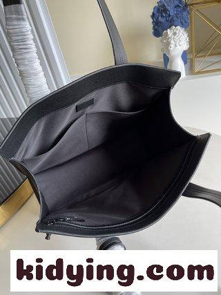 黒のブリーフケース TOTEバッグの新しいLV Aerogram Toteバッグは柔らかくて繊細な粒の小さな牛革を取材し ルイヴィトン バッグ 一覧コピー-0