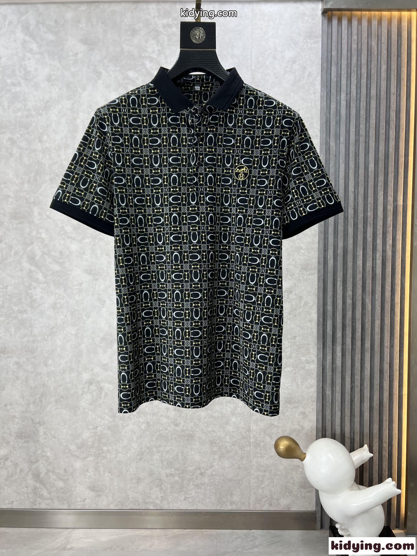 目を引く 総柄プリント 半袖 ポロシャツ エルメス Tシャツ コピー ブラック-2