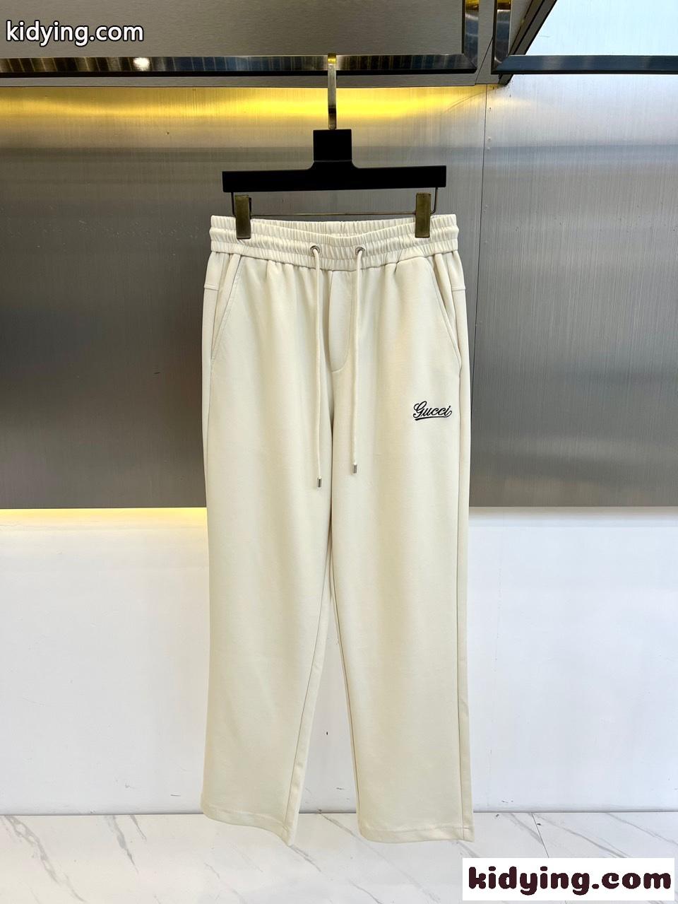シンプル カジュアルパンツ 合わせやすい グッチ パンツ 偽物 ベージュ-1