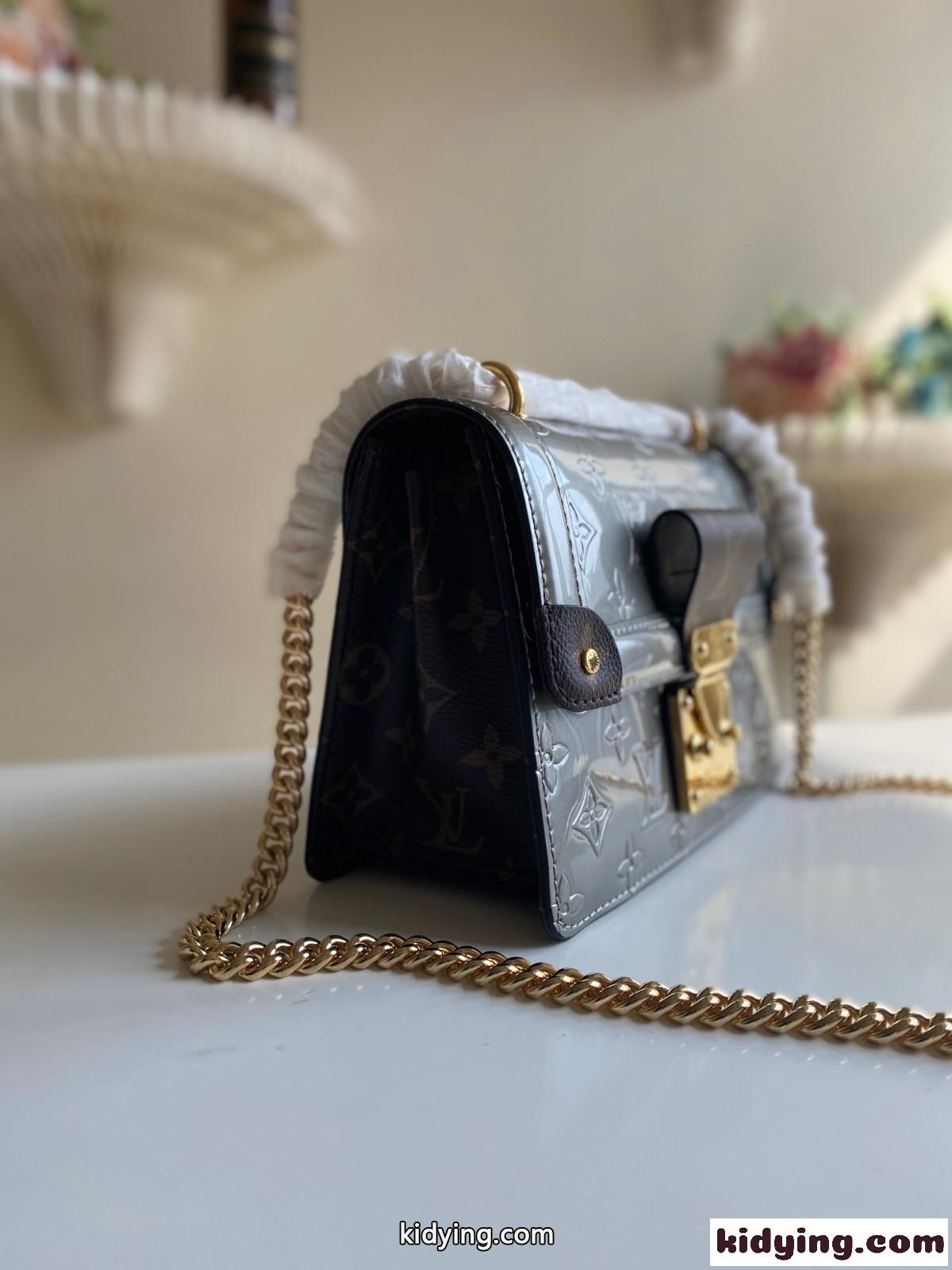 M90516 LV ルイヴィトン ワインウッド モノグラムヴェルニ バッグ スーパーコピー シルバー-0