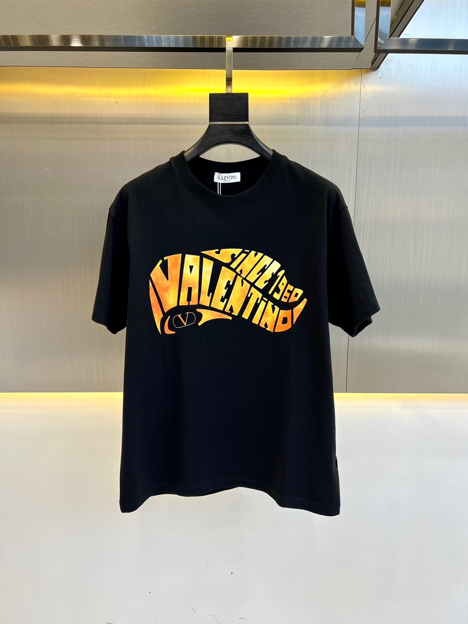 ヴァレンティノ サーフプリント コットン Tシャツ コピー メンズ トップス ブラック-0