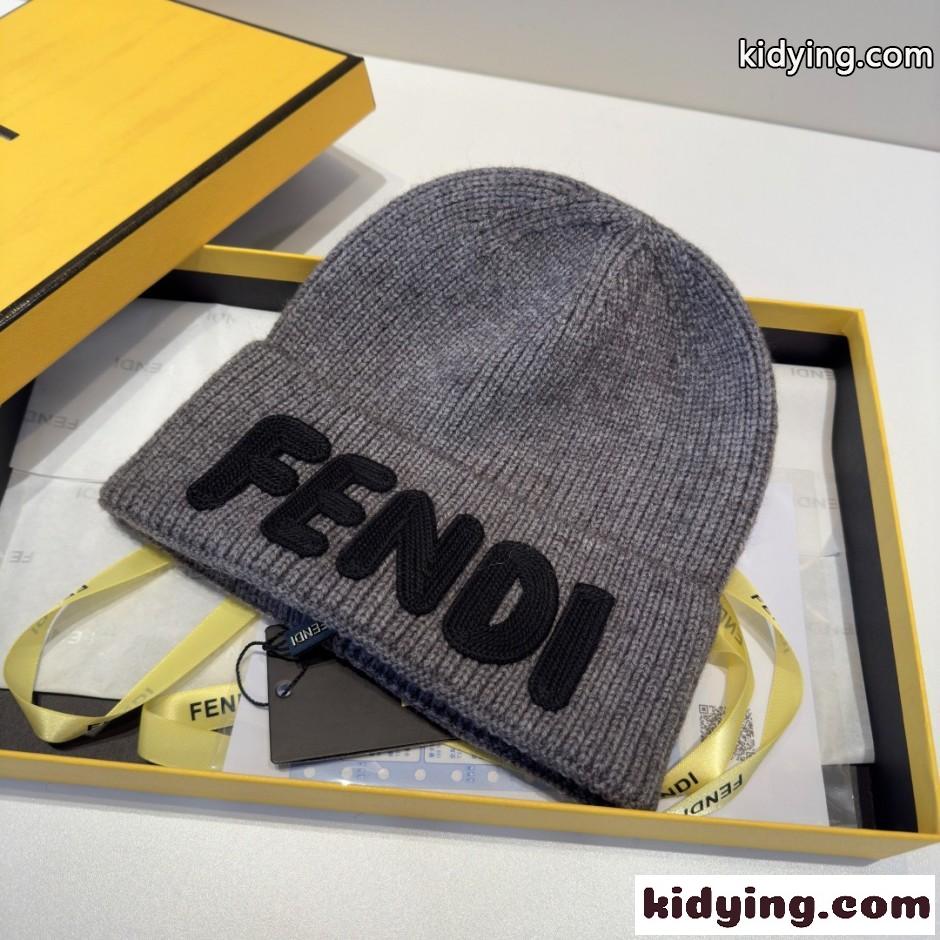 フェンディ キャップ コピー ユニセックス FENDI ロゴ ニットキャップ グレー-1