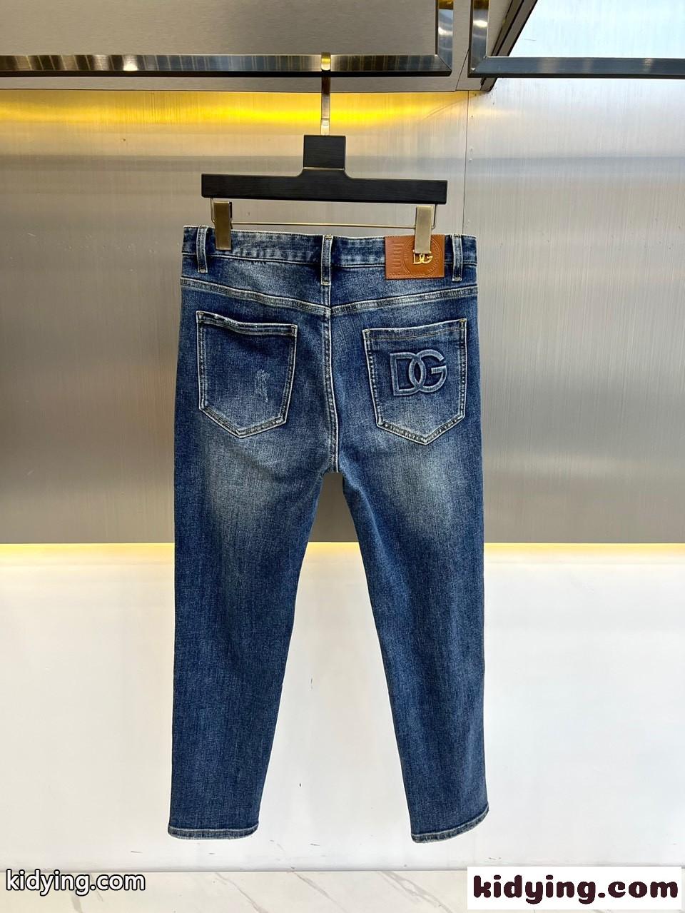 ベーシック 合わせやすい ドルチェ&ガッバーナ ジーンズ コピー デニムパンツ-3