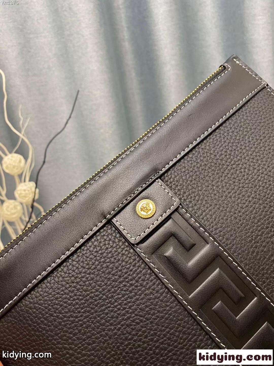 ヴェルサーチェ バッグ コピー メンズ 薄型 ストラップ 手持ち クラッチバッグ 結婚式 パーティー フォマール ブラック-4