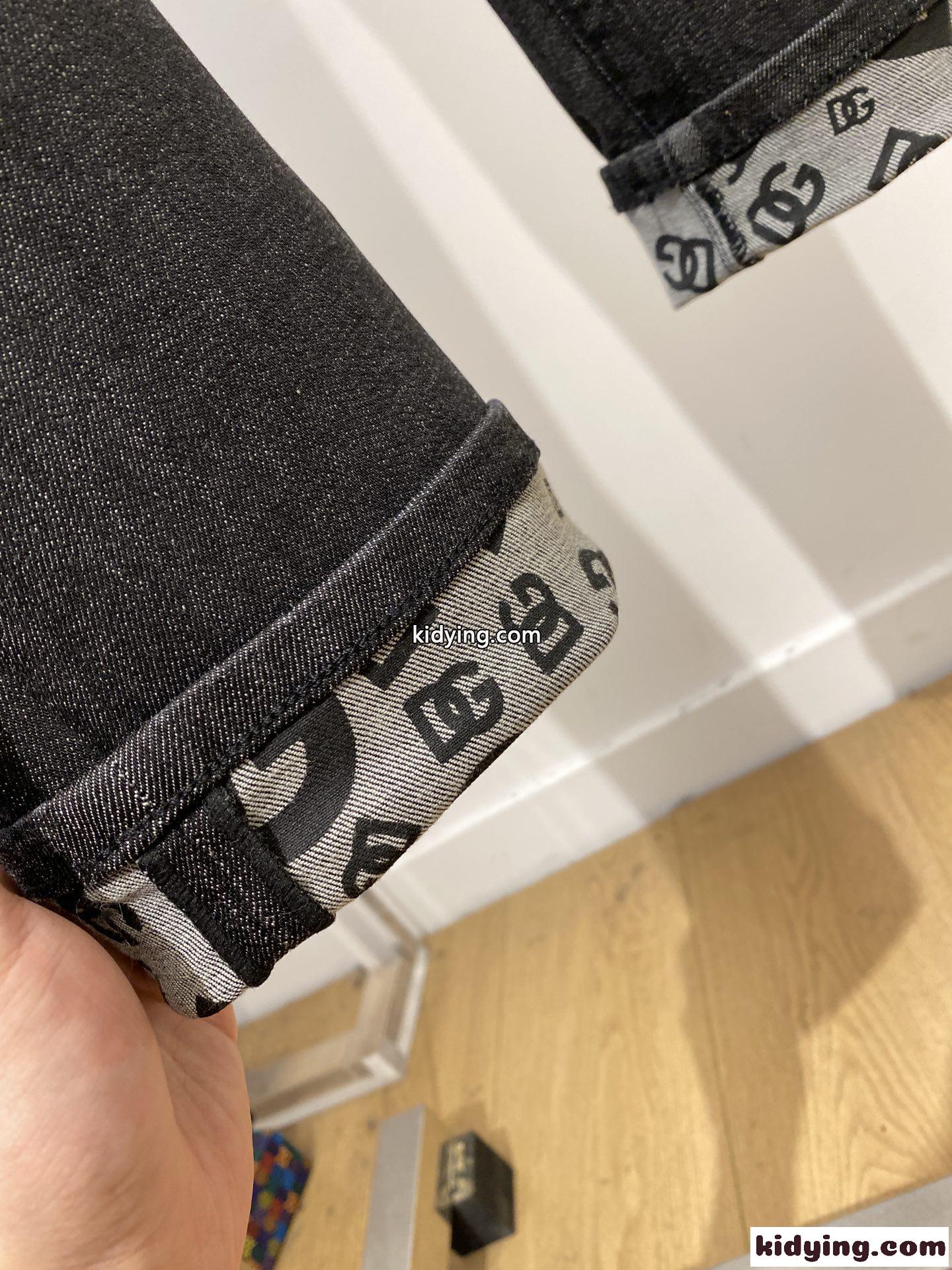 ドルチェ&ガッバーナ ジーンズ 偽物 ストレッチ 合わせやすい メンズ デニムパンツ-4