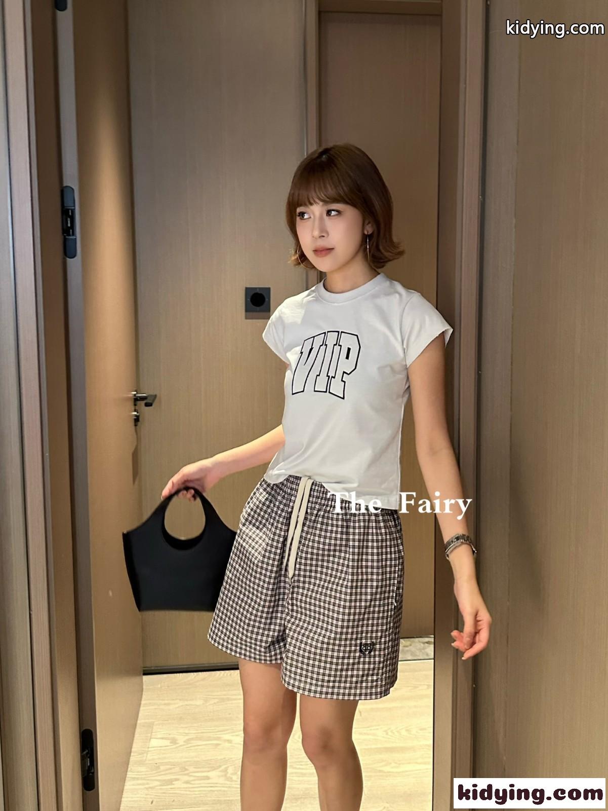 カジュアル フェンミン コンパクト 半袖Tシャツ バレンシアガ Tシャツ コピー ホワイト-4
