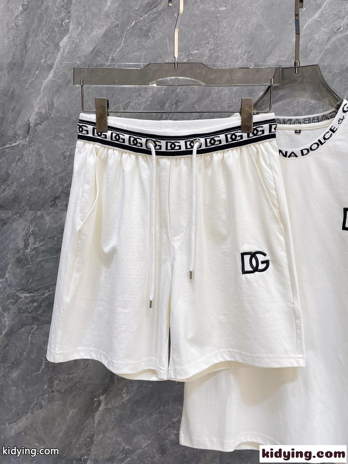 半袖Tシャツ×ショートパンツ2点セット ドルチェ&ガッバーナ セットアップ 偽物 ホワイト-4
