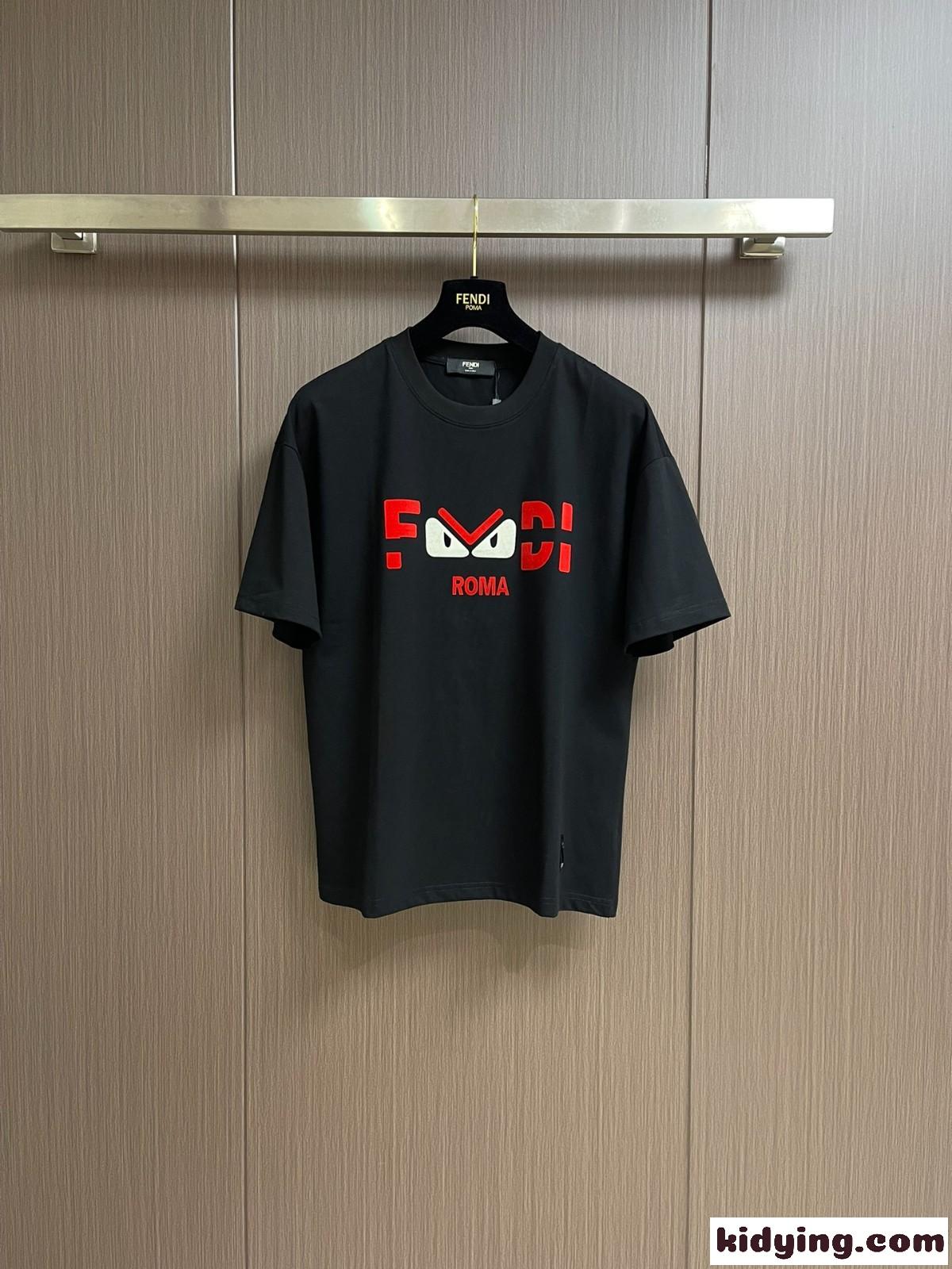 おしゃれ ロゴ 半袖Tシャツ フェンディ Tシャツ コピー クルーネック-1
