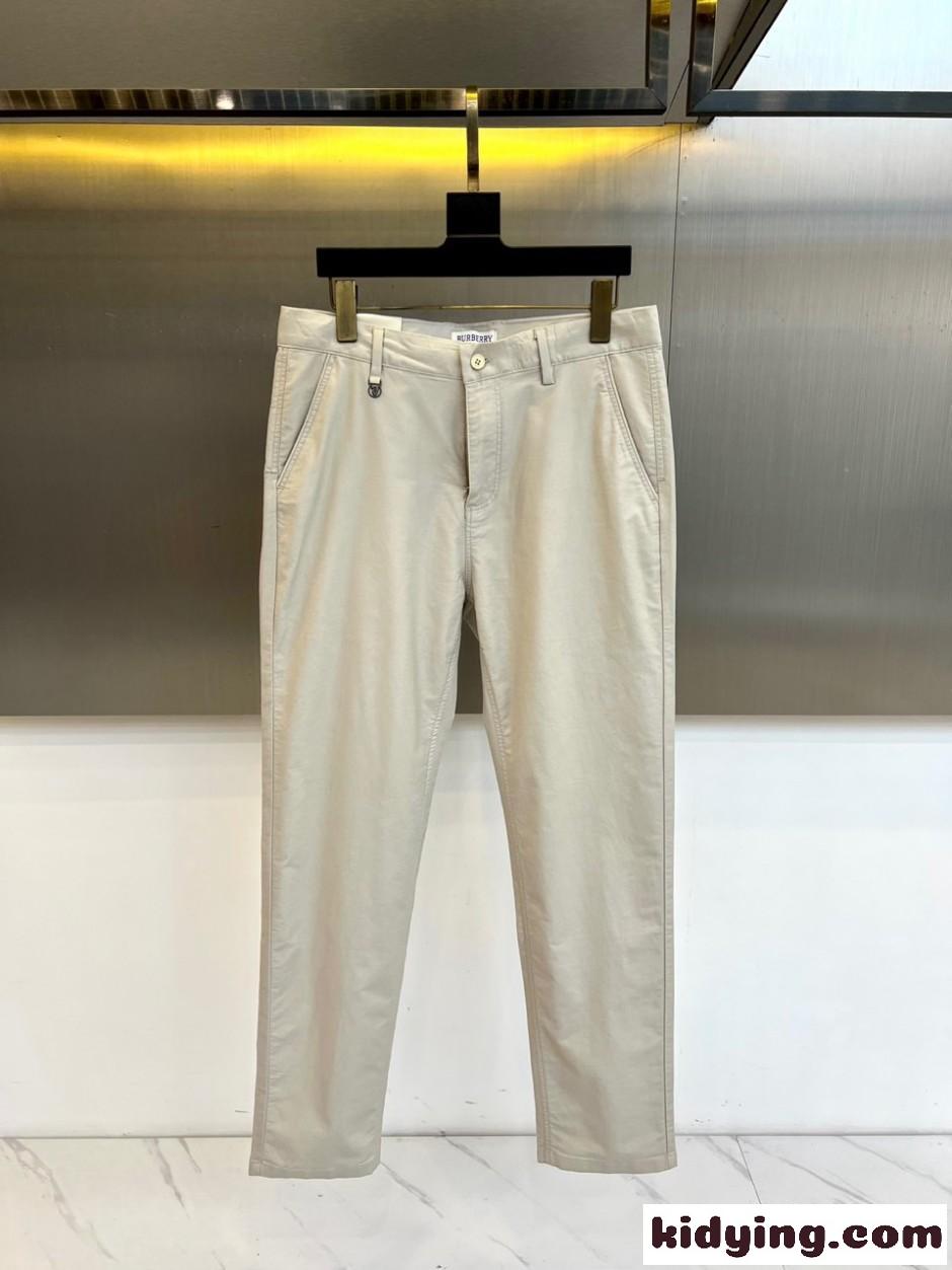 シンプル 上品 テーパード チノパンツ バーバリー パンツ 偽物 ベージュ-0
