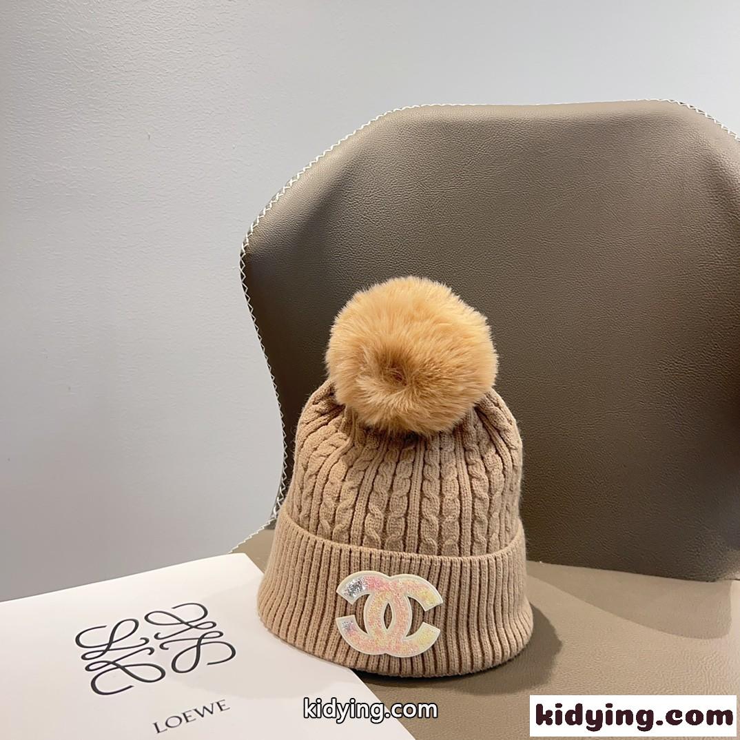 シャネル キャップ 偽物 クラシック ボンボン付き ケーブル編み ニットキャップ-0