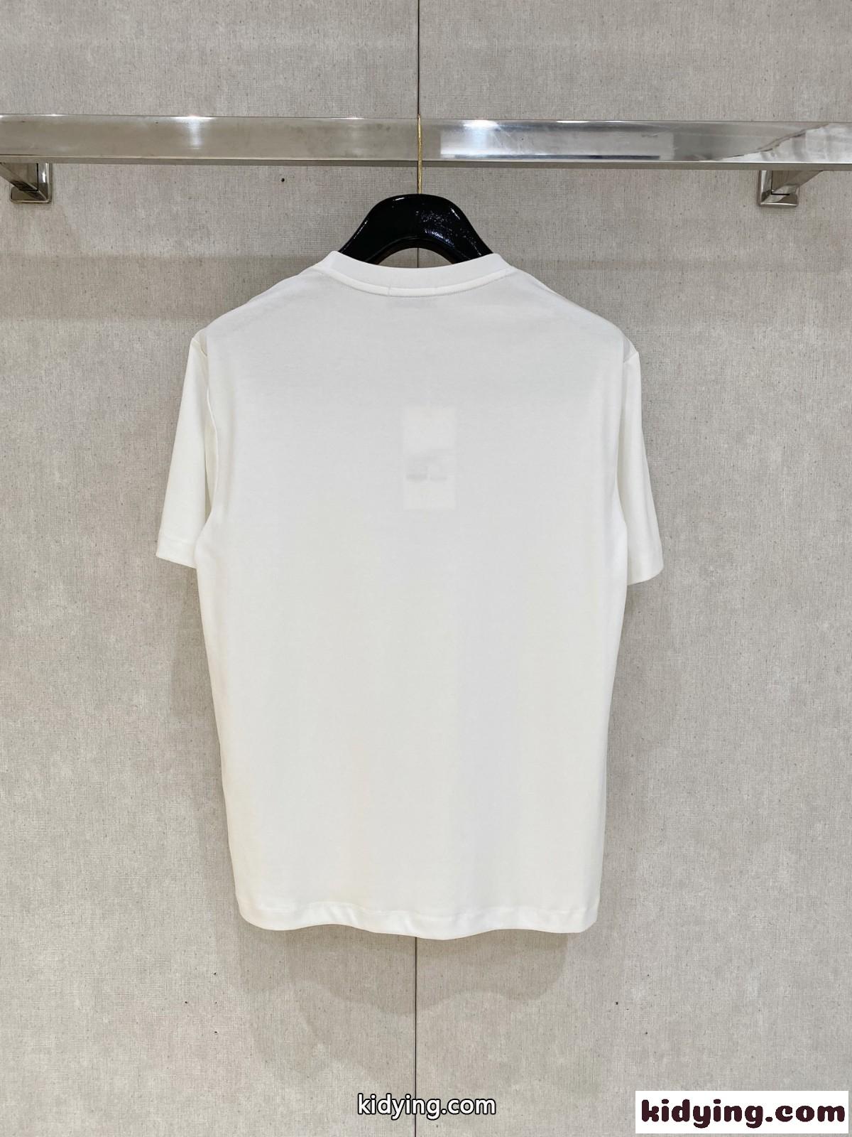 シンプル ロゴ入り クルーネック 半袖Tシャツ アルマーニ Tシャツ コピー ホワイト-4