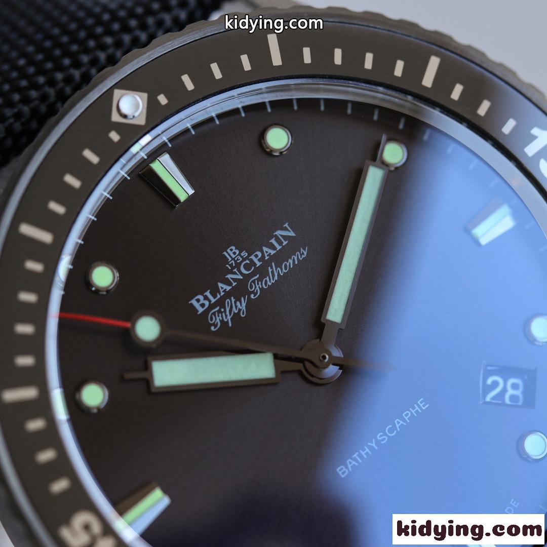 フィフティ ファゾムス ブランパン 腕時計 コピー 43.6mm メンズ ウォッチ おしゃれ 人気-4