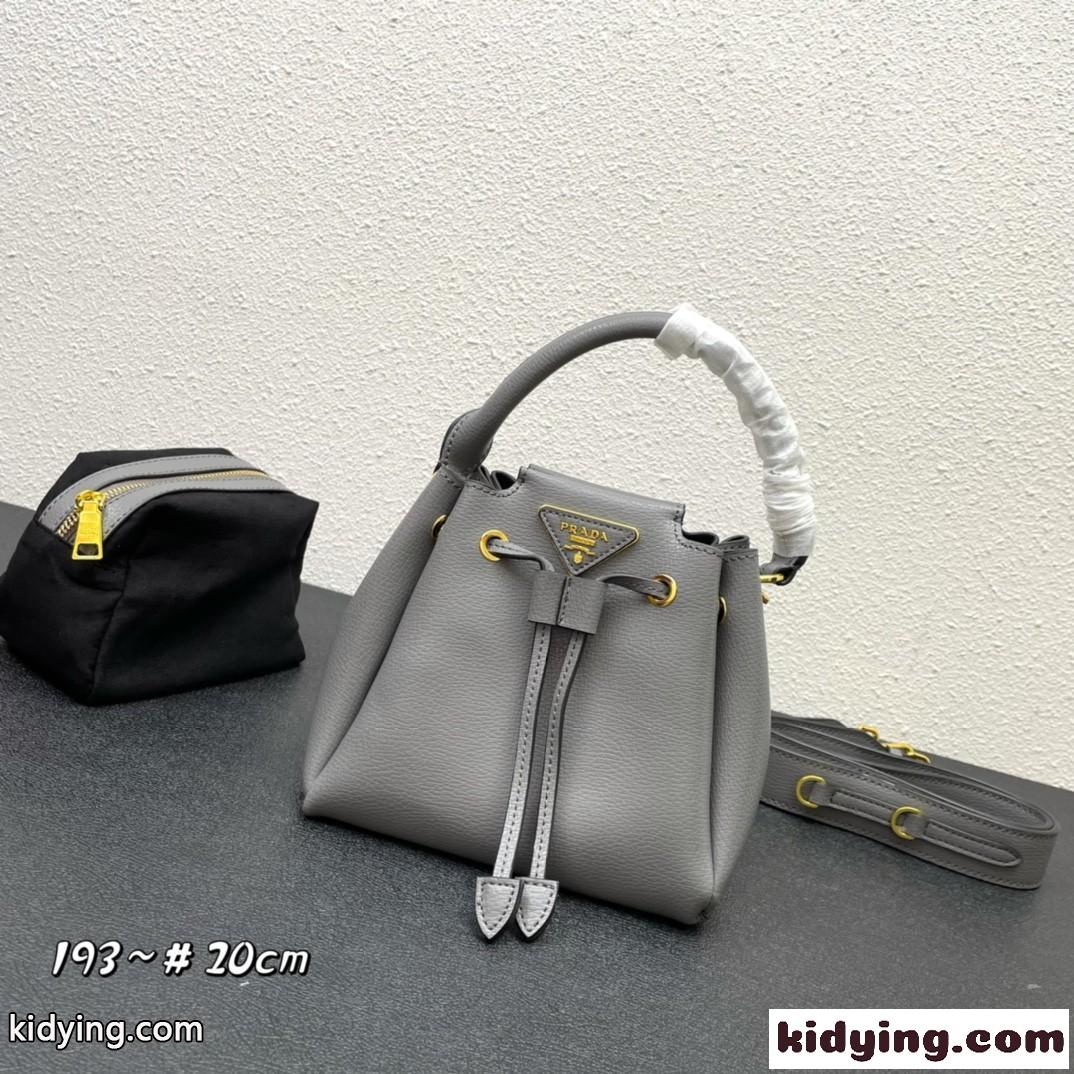 可愛い ショルダーバッグ プラダ バッグ コピー おしゃれ レザー レディース バケットバッグ-0