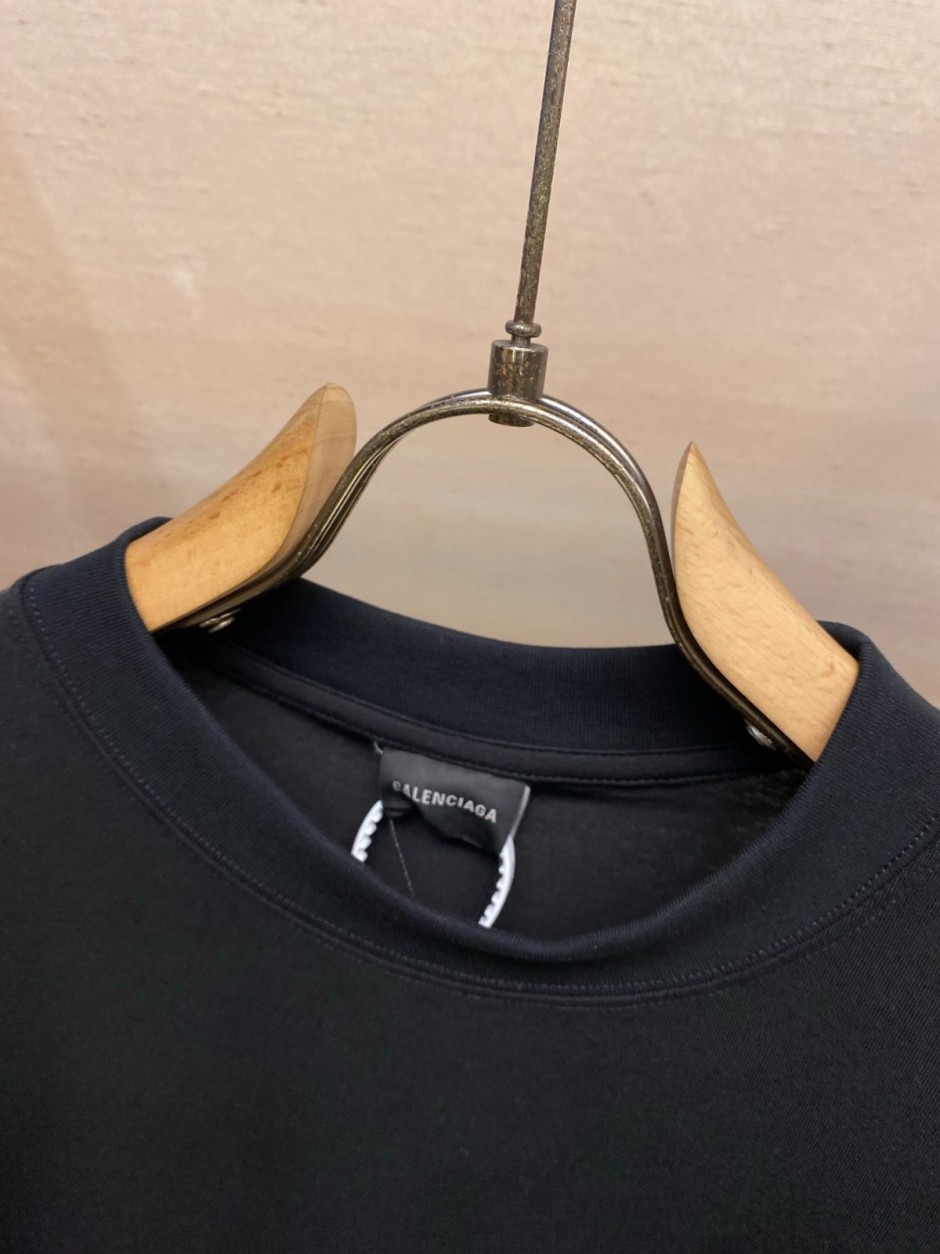 ユニセックス 刺繍入り バレンシアガ Tシャツ コピー 半袖Tシャツ ブラック-0