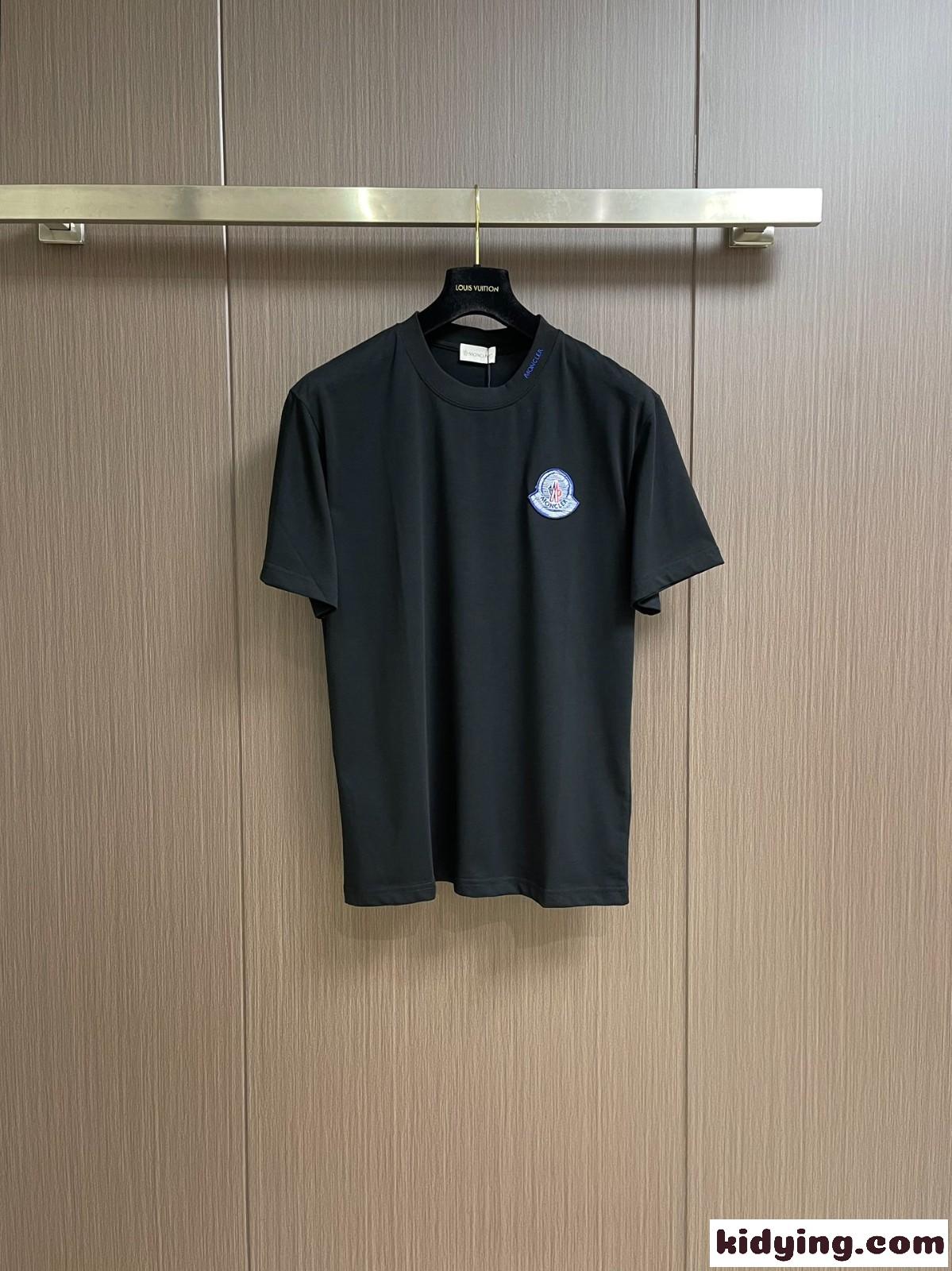 モンクレール Tシャツ コピー 定番 合わせやすい ロゴ 半袖Tシャツ-1