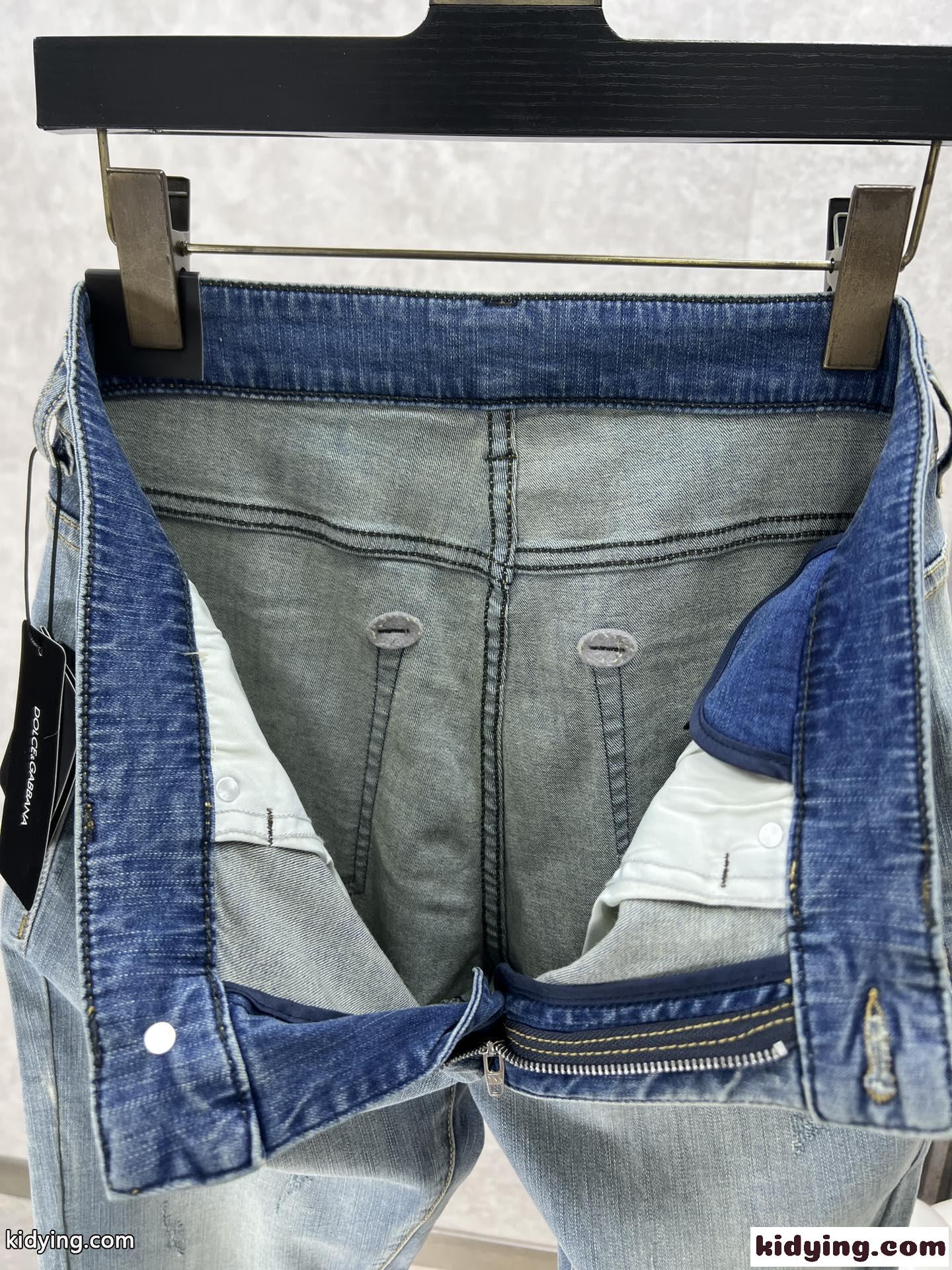 定番 合わせやすい ドルチェ&ガッバーナ ジーンズ コピー メンズ デニムパンツ-4