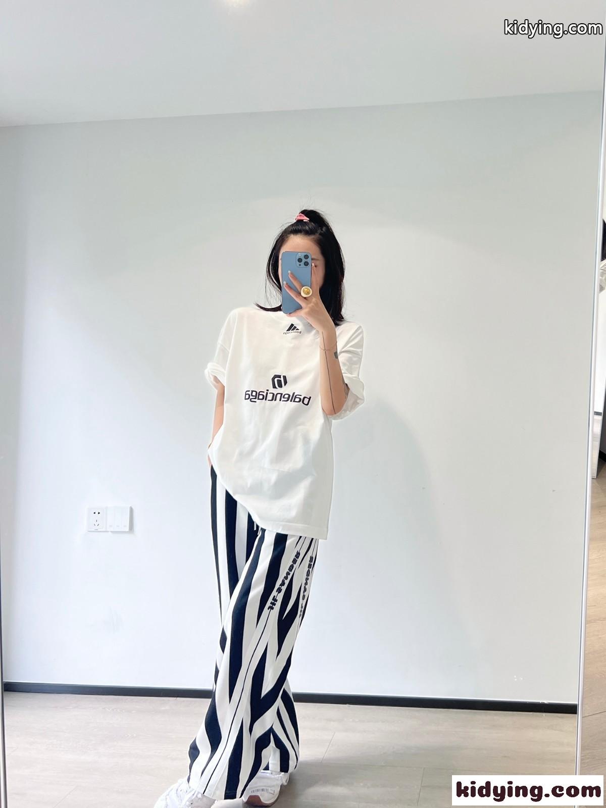 adidas x BALENCIAGA ユニセックス ゆったりロゴプリントTシャツ バレンシアガ 半袖tシャツ コピー 3色あり トップス-3