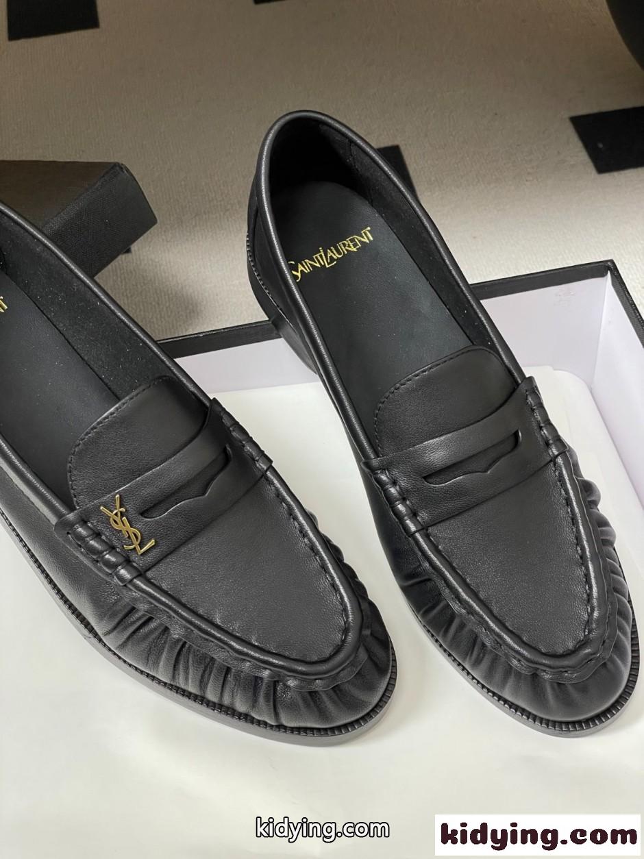 人気 エレガント YSL ル・ローファー イヴ・サンローラン モカシン スーパーコピー ブラック-4