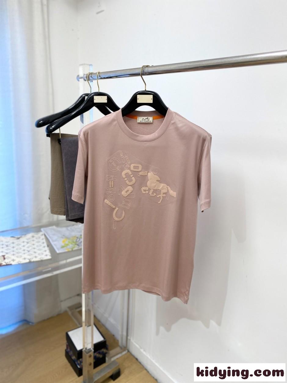 洗練された カジュアル クルーネック 半袖Tシャツ エルメス Tシャツ 偽物 ダスティピンク-0