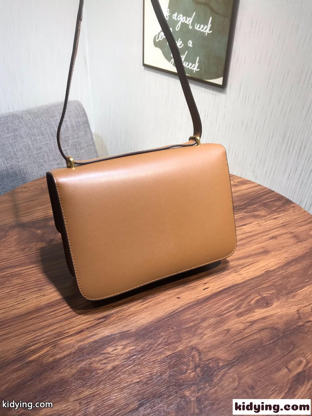 選べる4色 高級 高品質 レザー コンパクト ショルダーバッグ 斜め掛け 肩掛け トリー バーチ バッグ コピー レディース 人気-4