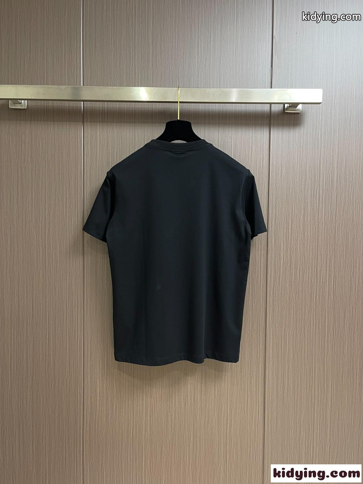 シンプル カジュアル アルマーニ Tシャツ コピー クルーネック 半袖Tシャツ-1