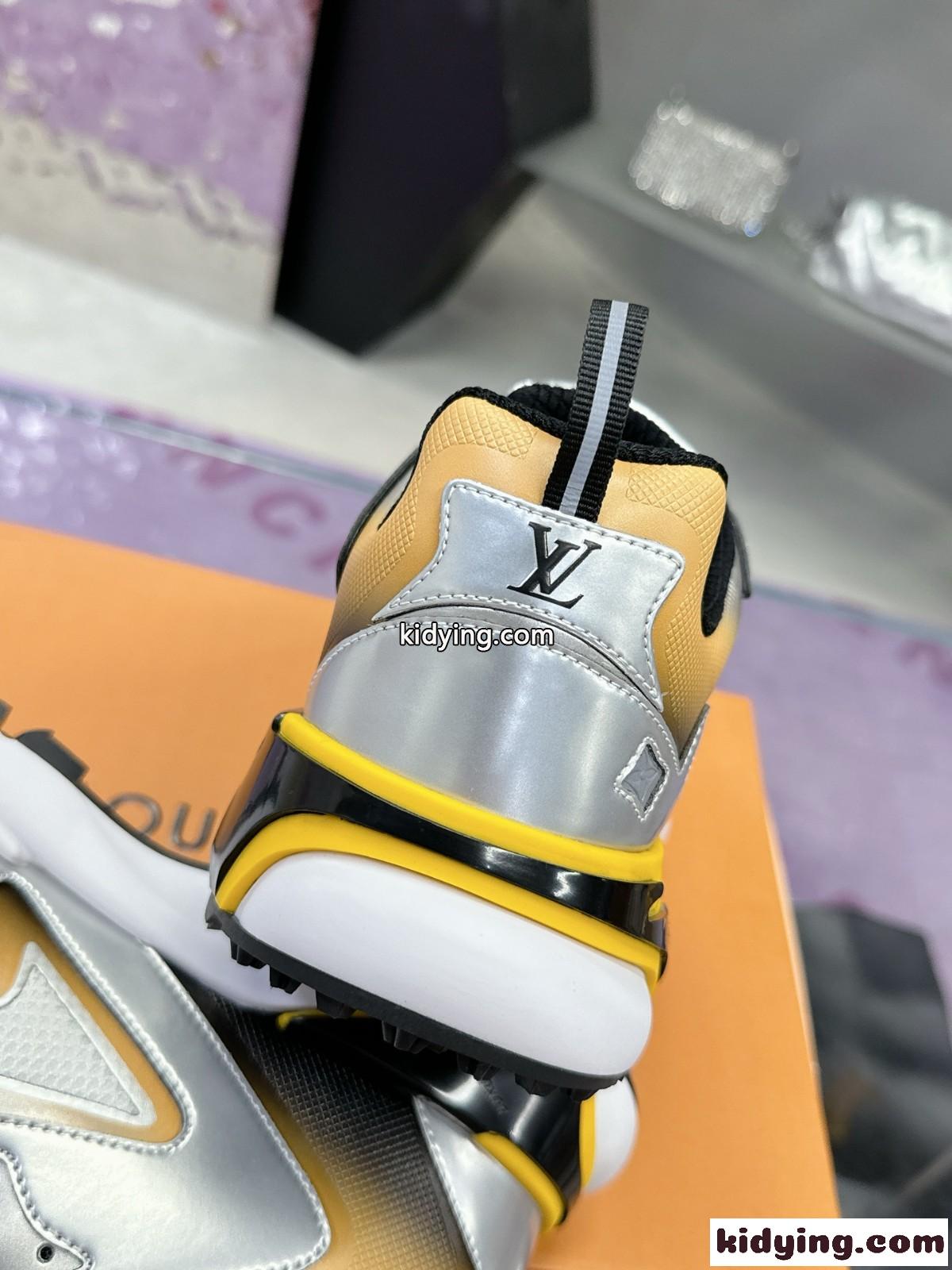不動の人気 LV ランナー タティック スニーカー ルイ・ヴィトン スーパーコピー 新色追加-3