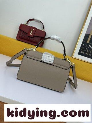 Saint Laurent Paris YSLサンローランの定番は輸入の掌紋牛皮 ワニ紋で作られており サンローラン バッグ 人気 コピー-1
