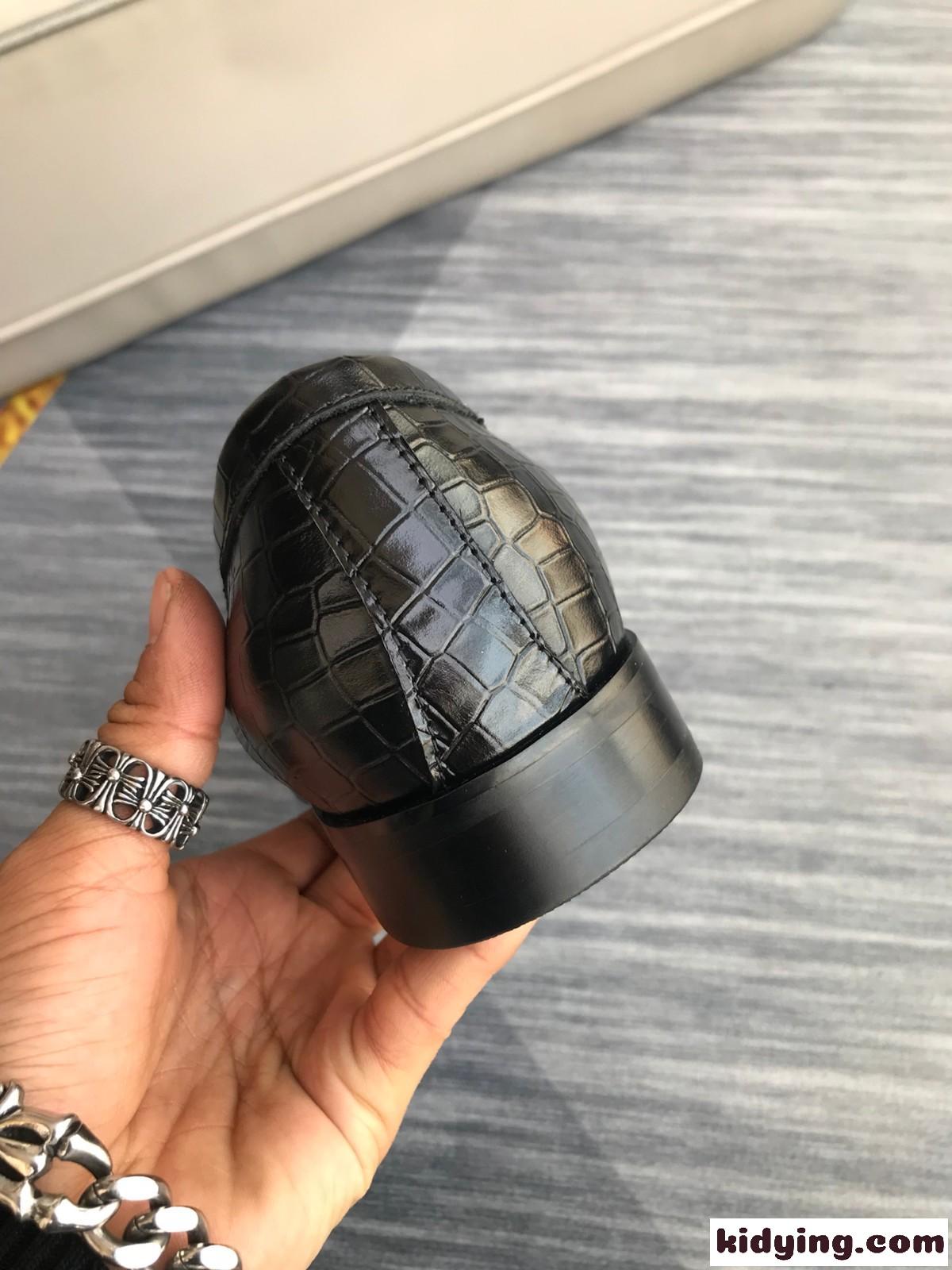 軽量 おしゃれ 歩きやすい グッチ ローファー コピー メンズ ビジネスジューズ 滑り止め 革靴 ドレスシューズ-4