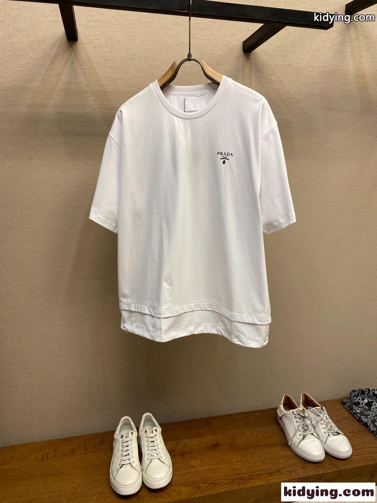 おしゃれ オーバーサイズ 半袖Tシャツ プラダ Tシャツ コピー クルーネック ホワイト-0