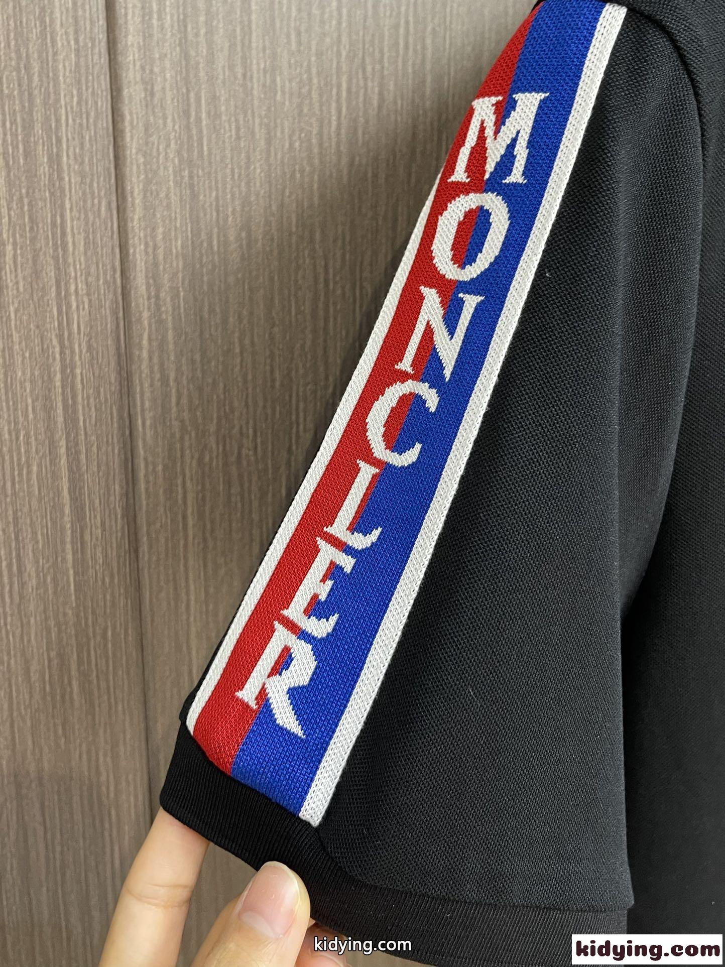 袖ロゴ入り コットンピケ ポロシャツ モンクレール Tシャツ コピー 半袖 トップス-4