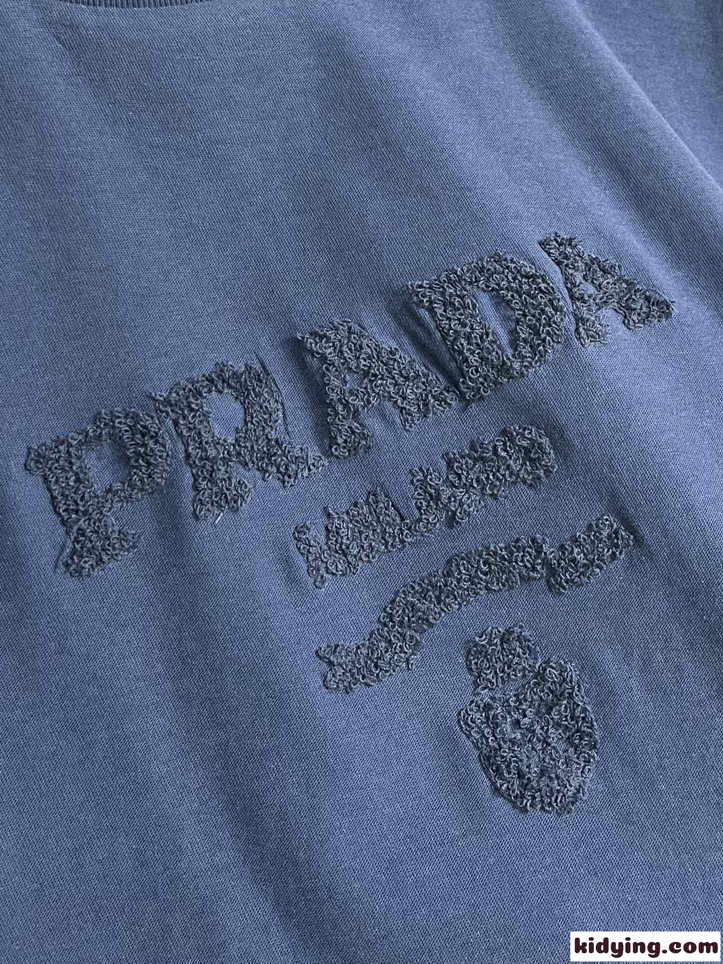 シンプル ロゴ入り クルーネック プラダ Tシャツ コピー 半袖Tシャツ コットン-3