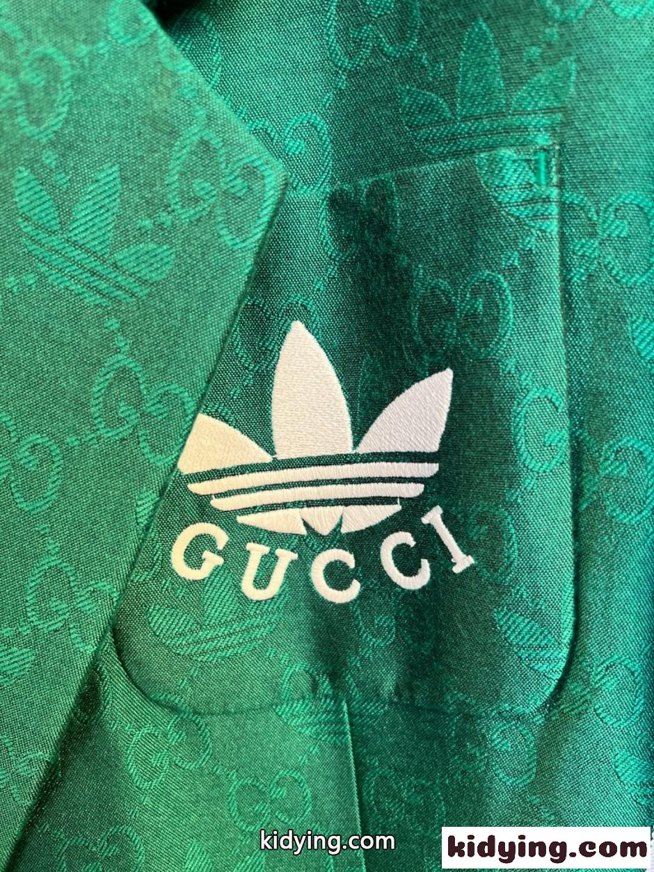 adidas × GUCCI ジャケット ＆ スラックス スーツ グッチ セットアップ 偽物 グリーン-2
