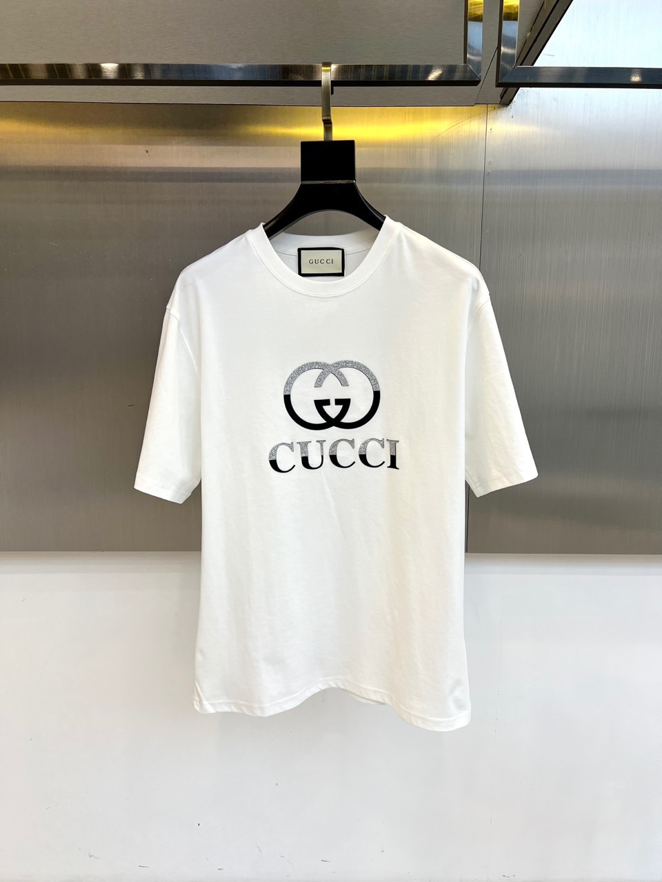 シンプル お洒落 ロゴ 半袖Tシャツ グッチ Tシャツ 偽物 クルーネック ホワイト-0