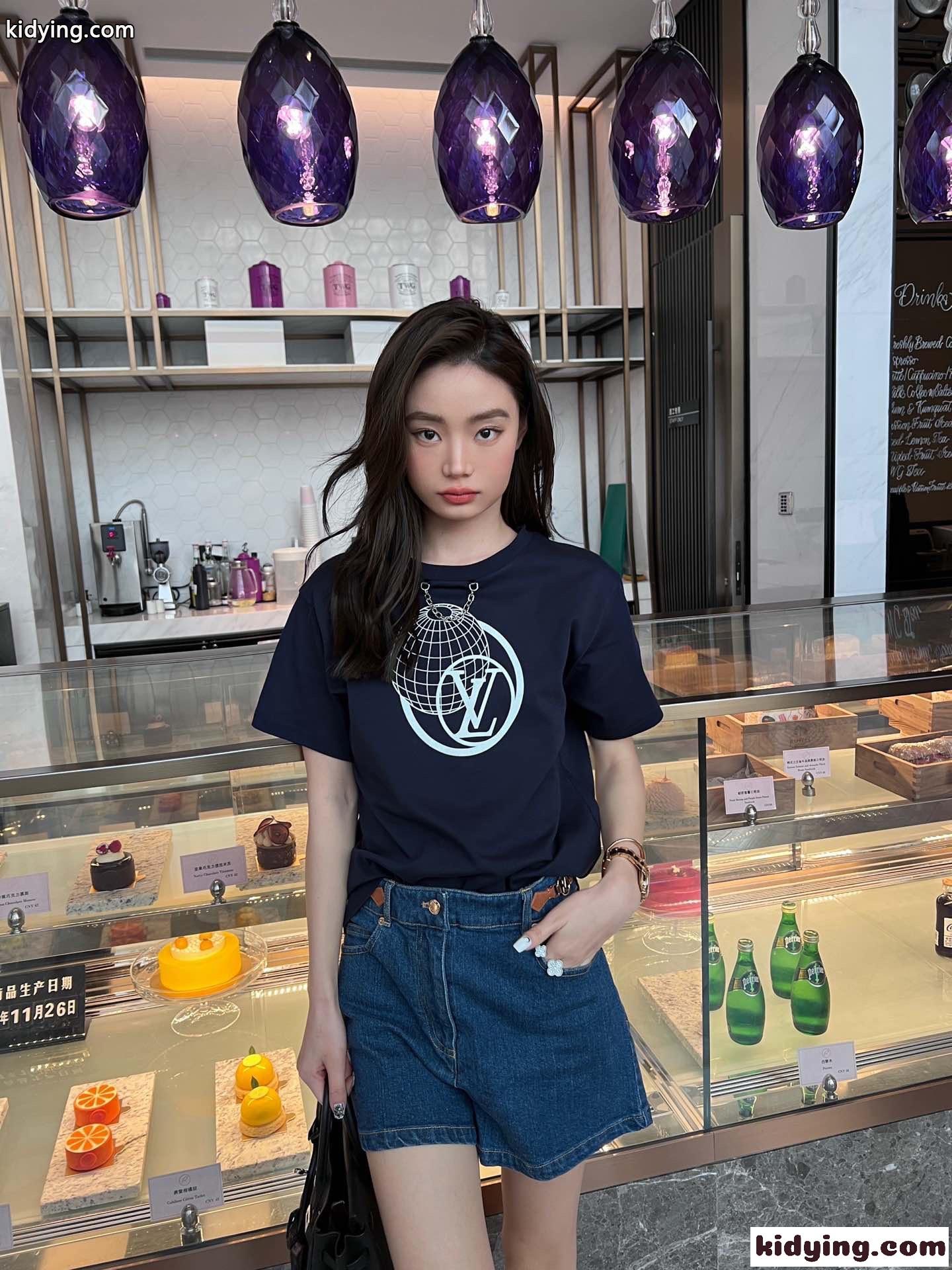 シンプル 春夏 新作 ルイ・ヴィトン Tシャツ コピー 半袖 トップス 定番 人気 ロゴ コットン ユニセックス-4