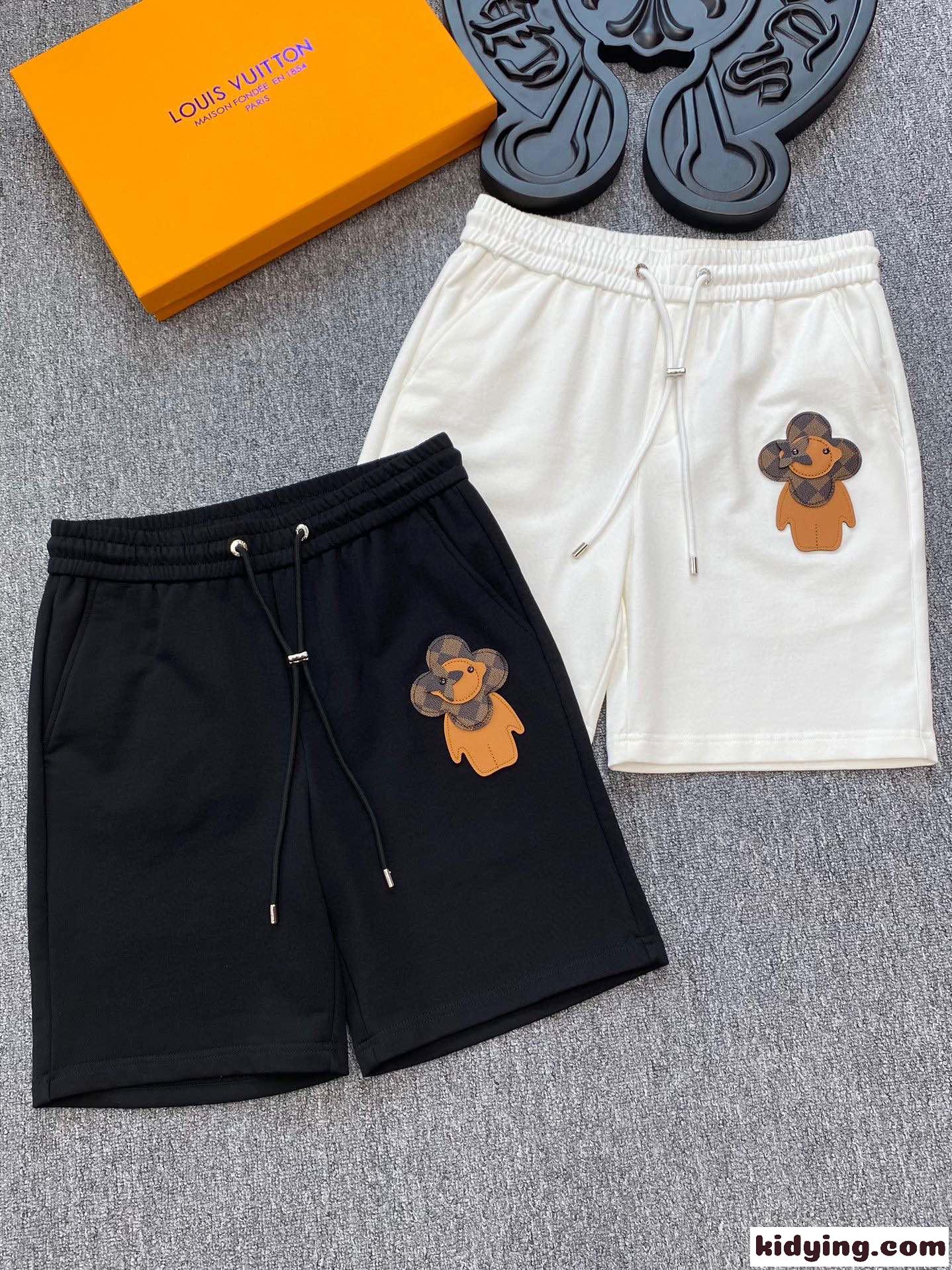 合わせやすい ルイ・ヴィトン パンツ コピー ショートパンツ メンズ 膝上夏 定番 カジュアル おしゃれ-0
