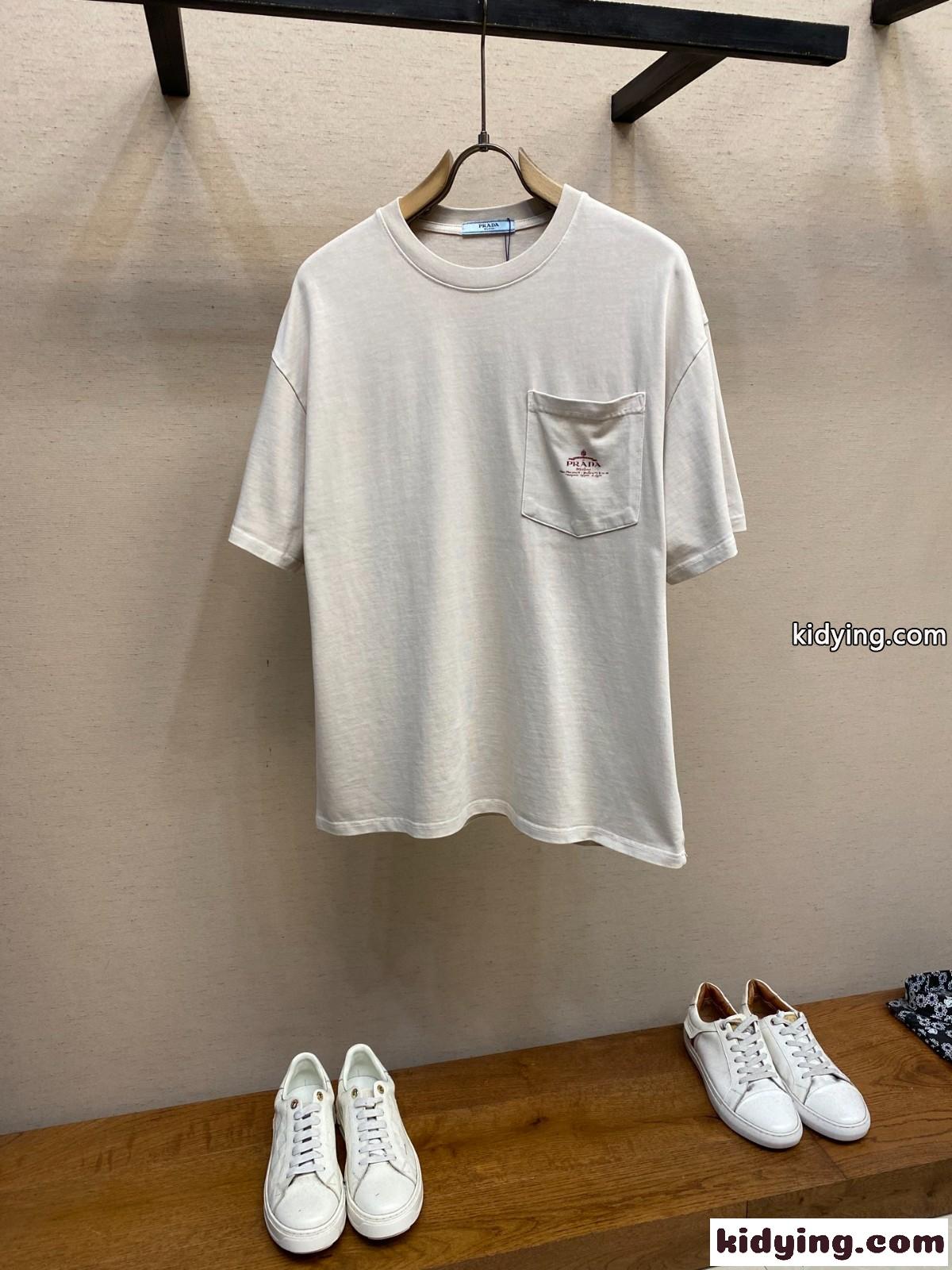カジュアル クルーネック 半袖Tシャツ プラダ Tシャツ 偽物 合わせやすい-0