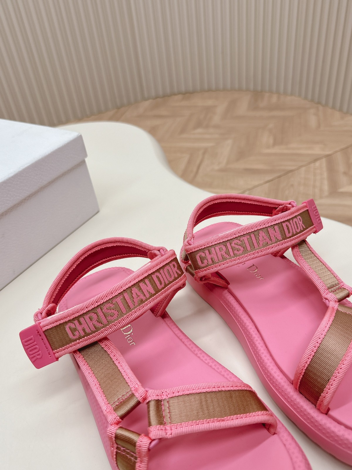 Dioriviera D-Wave サンダル クリスチャン・ディオール サンダル コピー ピンク-2