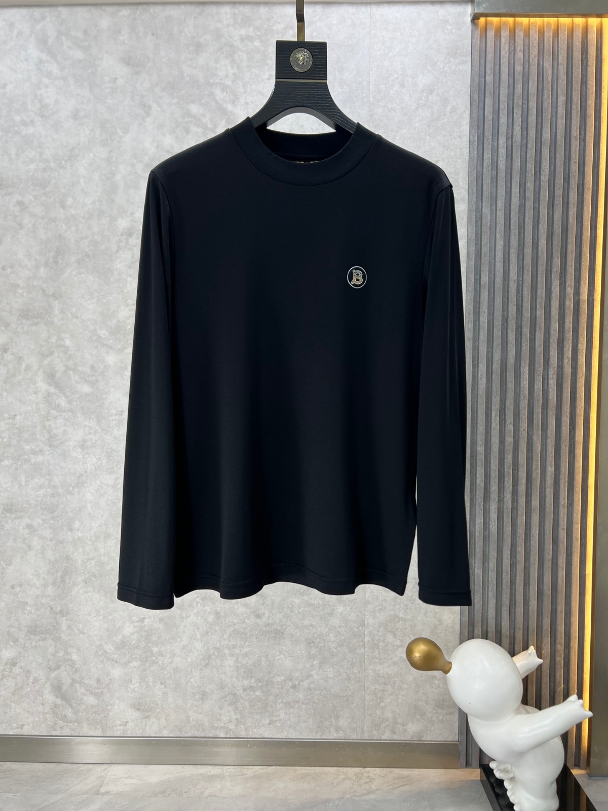 シンプル 合わせやすい クルーネック 長袖Tシャツ バーバリー Tシャツ コピー ブラック-1