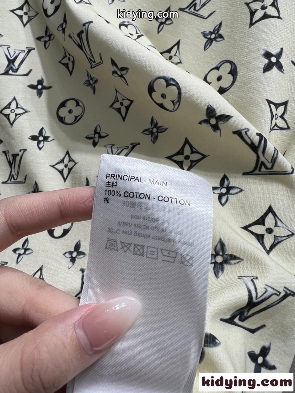 クローム モノグラム クロップ トップ ルイ・ヴィトン Tシャツ コピー 半袖Tシャツ-4