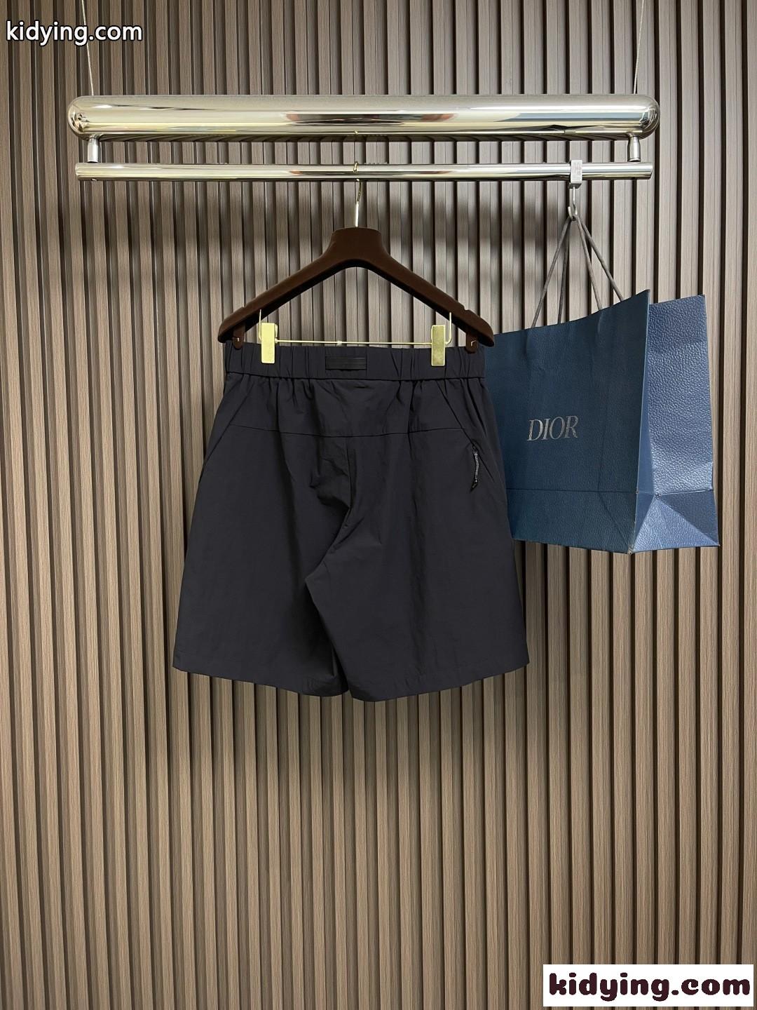 カジュアル メンズ ショートパンツ エルメネジルド・ゼニア パンツ 偽物-2
