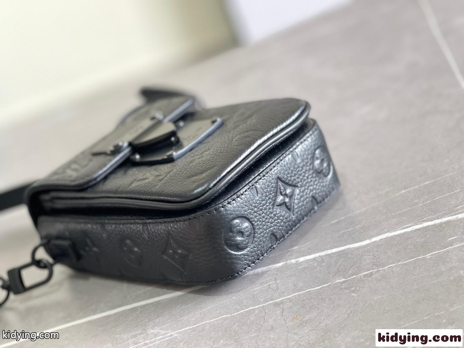 ルイ･ヴィトン「Sロック ヴェルティカル･ウエアラブル ウォレット」M81524 スーパーコピー-2