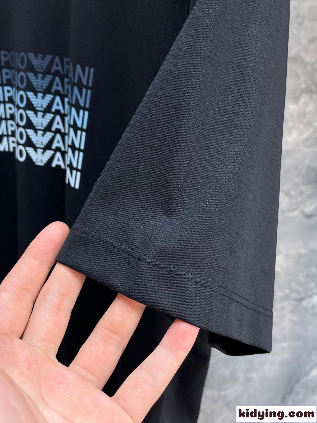 おしゃれ リピートロゴ クルーネック アルマーニ 半袖Tシャツ コピー ブラック-4