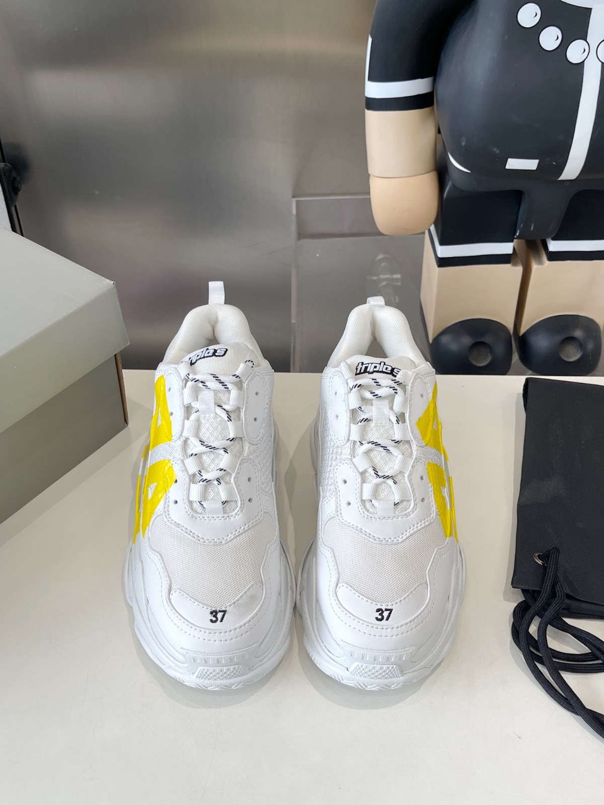 目を引く Triple S Tape Type スニーカー バレンシアガ スーパーコピー ホワイト-2