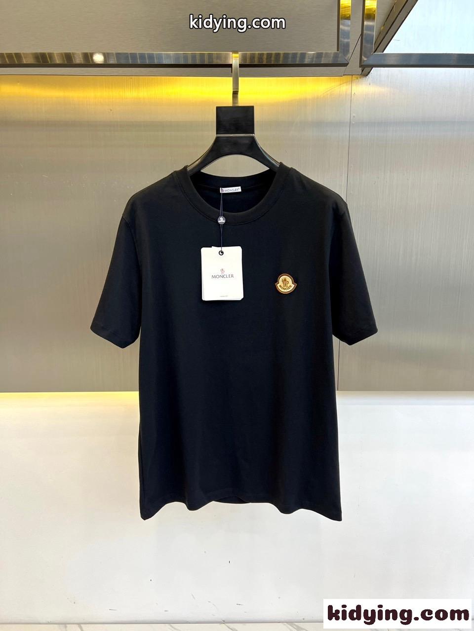 シンプル カジュアル コットン 半袖Tシャツ モンクレール Tシャツ コピー ブラック-0