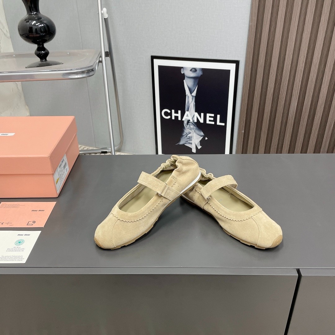 大人かわいい バレリーナ ミュウミュウ シューズ スーパーコピー バレエシューズ カーキ-0