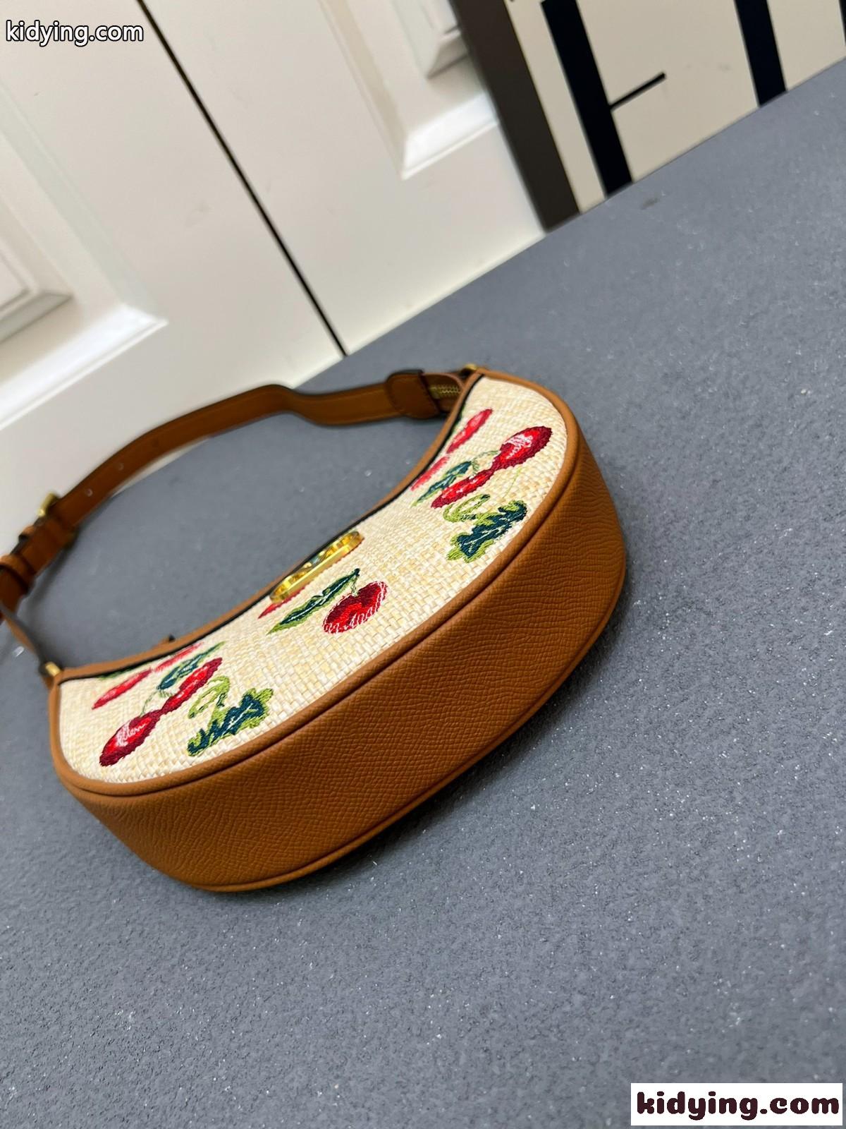 可愛い 爽やか チェリフィックパターン ヴァレンティノ バッグ コピー ショルダーバッグ-3
