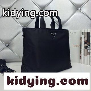 プラダバック黒 オリジナルのクロスヘアに防水ナイロン帆布 手提げや肩掛けが可能です コーナーの同額 コピー-2