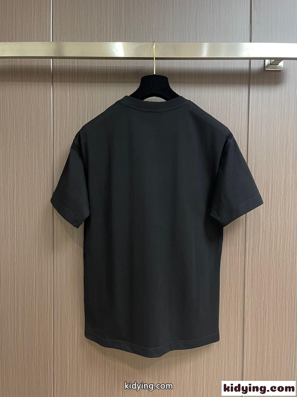おしゃれ プリント クルーネック 半袖 ヴェルサーチェ Tシャツ コピー 合わせやすい-2