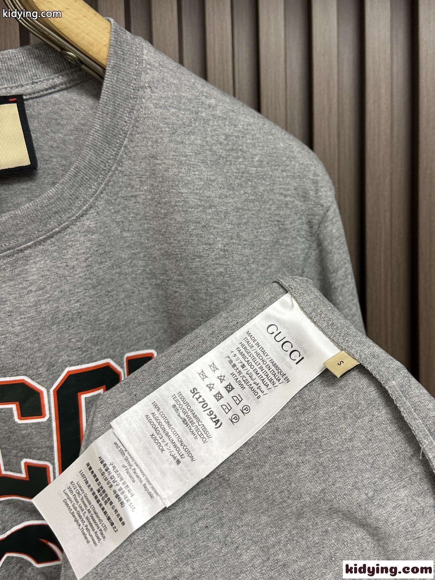 合わせやすい 定番 グッチ Tシャツ コピーロゴ 半袖tシャツ おしゃれ-4